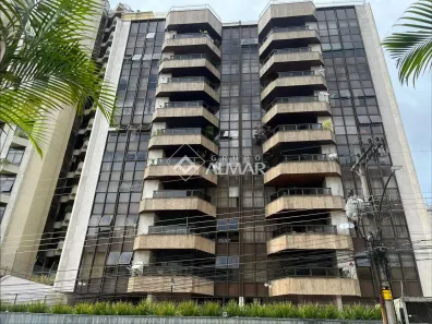 Apartamento com 4 Quartos à venda, 226m² no Centro, Juiz de Fora