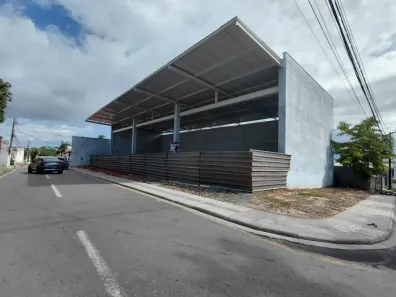 Galpão/Depósito/Armazém para alugar, 200m² no Olho D'Água, São Luís