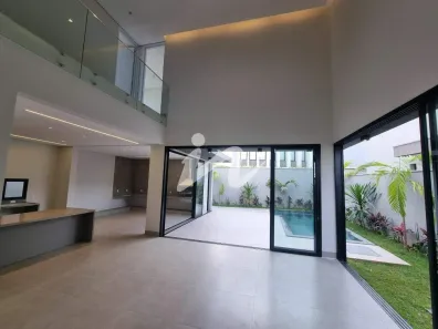 Casa com 4 Quartos à venda, 270m² no Nova Uberlândia, Uberlândia