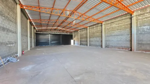 Galpão/Depósito/Armazém para alugar, 423m² no Centro, Rio das Pedras