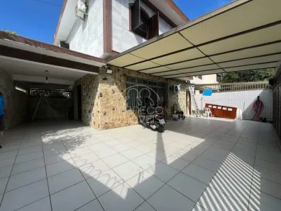 Sobrado com 3 Quartos para alugar, 300m² no Aparecida, Santos
