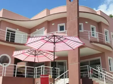 Casa de Condomínio com 4 Quartos à venda, 620m² no Chácara de La Rocca, Carapicuíba