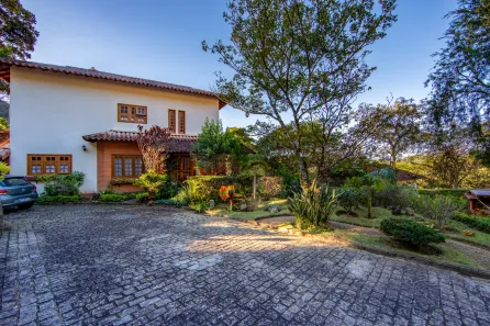 Casa de Condomínio com 3 Quartos à venda, 155m² no Quebra Frascos, Teresópolis