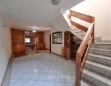 Sobrado com 4 Quartos à venda, 210m² no Jardim Peri Peri, São Paulo