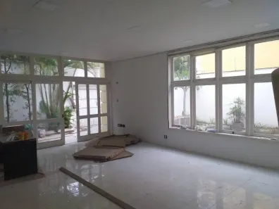 Sobrado com 4 Quartos para alugar, 350m² no Jardim Paulista, São Paulo