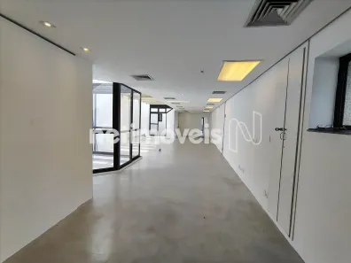Prédio Comercial para alugar, 800m² no Itaim Bibi, São Paulo