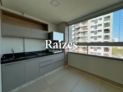 Apartamento com 4 Quartos para alugar, 197m² no Osvaldo Rezende, Uberlândia