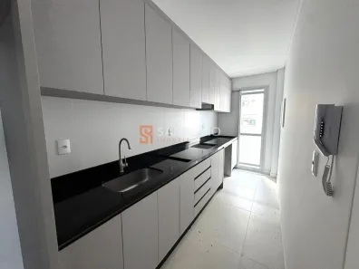 Apartamento com 2 Quartos para alugar, 92m² no Kobrasol, São José