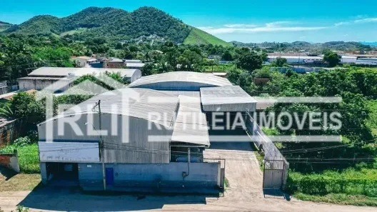 Galpão/Depósito/Armazém à venda, 1000m² no Duques, Tanguá