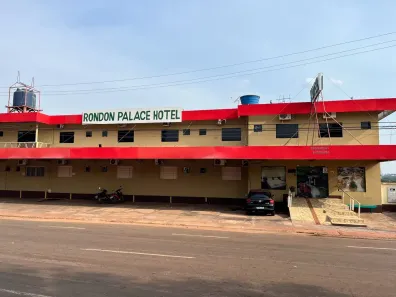 Imóvel Comercial com 68 Quartos à venda, 1690m² no Cidade Salmen, Rondonópolis
