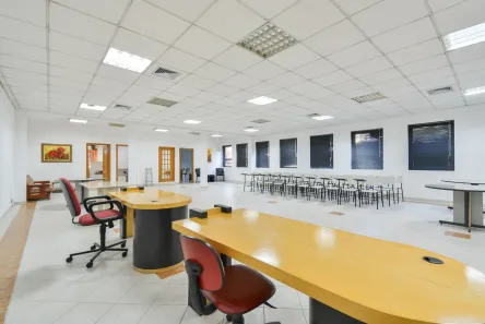 Sala Comercial com 3 Quartos para alugar, 220m² no Pinheiros, São Paulo