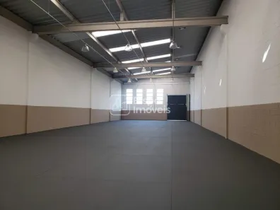 Galpão/Depósito/Armazém para alugar, 750m² no Distrito Industrial, Santa Bárbara D'Oeste