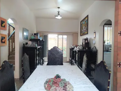 Casa com 5 Quartos à venda, 360m² no Bairu, Juiz de Fora