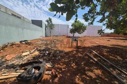 Lote/Terreno à venda, 525m² no Parque Sagrada Família, Rondonópolis