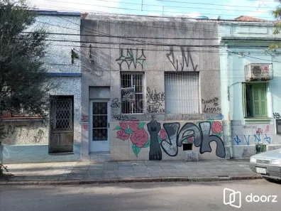 Casa com 2 Quartos à venda, 94m² no Cidade Baixa, Porto Alegre