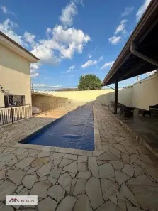 Casa com 3 Quartos à venda, 224m² no Jardim Nova Europa, Campinas
