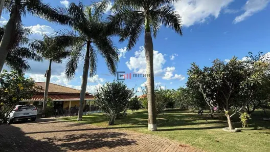 Fazenda/Sítio com 2 Quartos à venda, 233m² no São Luiz, Londrina