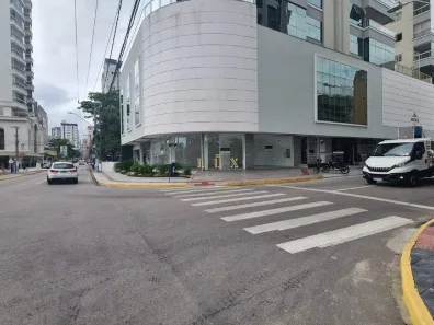 para alugar, 91m² no Meia Praia, Itapema