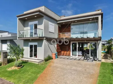 Sobrado com 4 Quartos à venda, 320m² no , Capão da Canoa