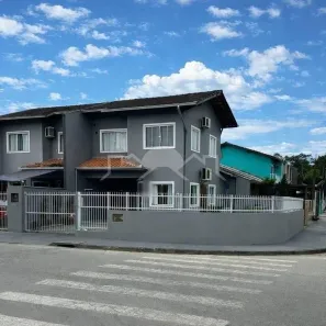 Sobrado com 3 Quartos à venda, 72m² no Morro do Meio, Joinville