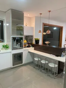 Casa com 3 Quartos à venda, 417m² no Heliópolis, Belo Horizonte