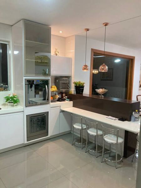 Casa com 3 quartos — Heliópolis, Belo Horizonte