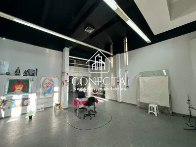 Prédio Comercial para alugar, 875m² no Nossa Senhora Aparecida, Uberlândia