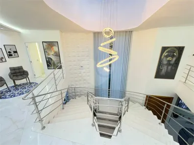 Sobrado com 5 Quartos à venda, 800m² no Cidade Parquelandia, Mogi das Cruzes