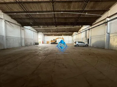 Galpão/Depósito/Armazém para alugar, 1700m² no Piraporinha, Diadema
