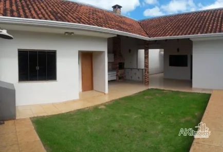 Casa com 4 Quartos à venda, 200m² no Zona 05, Maringá