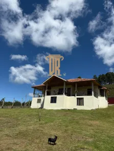 Fazenda/Sítio com 3 Quartos à venda, 1233m² no Vila Abernéssia, Campos do Jordão