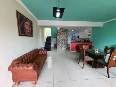 Casa com 3 Quartos à venda, 132m² no Três Barras, Contagem