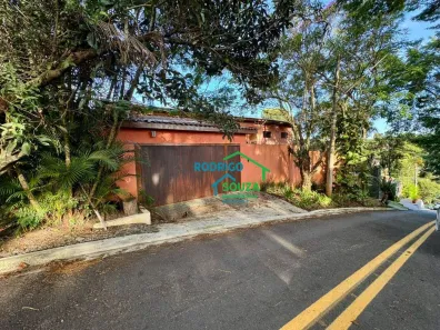 Casa de Condomínio com 3 Quartos para alugar, 468m² no Vila Diva, Carapicuíba