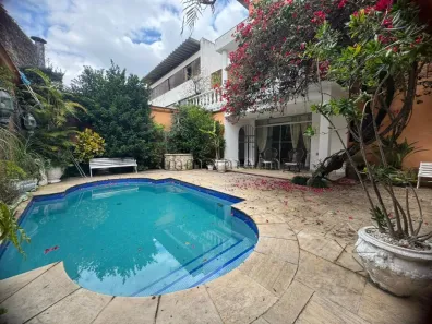 Sobrado com 3 Quartos à venda, 380m² no Pacaembu, São Paulo