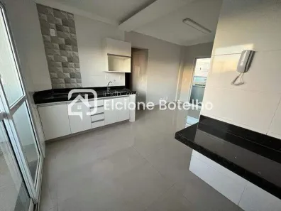 Apartamento com 2 Quartos para alugar, 45m² no Umuarama, Uberlândia