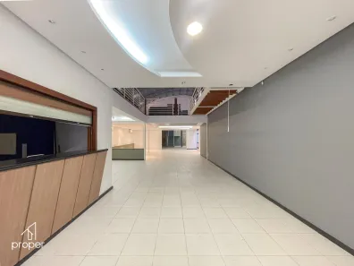 Prédio Comercial com 2 Quartos para alugar, 450m² no Centro, Pelotas