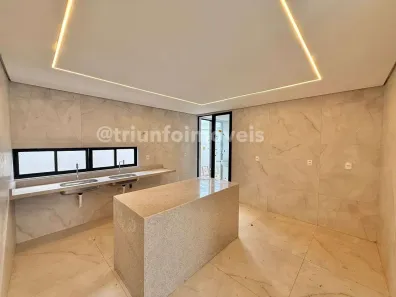 Casa de Condomínio com 4 Quartos à venda, 231m² no Uruguai, Teresina