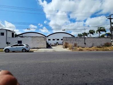 Ponto Comercial para alugar, 2400m² no Autódromo, Eusébio