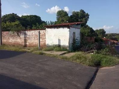 Casa com 3 Quartos à venda, 1080m² no Cidade Jardim, Teresina