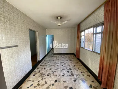 Casa com 3 Quartos à venda, 239m² no Martins, Uberlândia