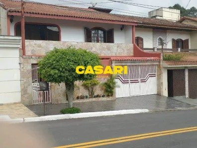 Sobrado com 3 Quartos à venda, 304m² no Dos Casa, São Bernardo do Campo