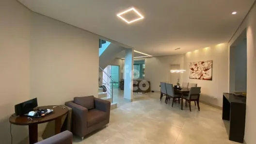 Casa de Condomínio com 3 Quartos à venda, 300m² no Aclimação, Uberlândia
