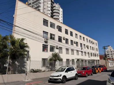 Apartamento com 2 Quartos à venda, 51m² no Estreito, Florianópolis