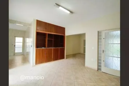 Casa com 3 Quartos à venda, 560m² no Santa Efigênia, Belo Horizonte