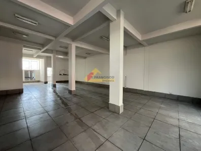 Ponto Comercial para alugar, 180m² no Catalão, Divinópolis
