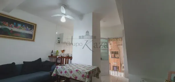 Sobrado com 2 Quartos à venda, 73m² no Vila Formosa, Jacareí