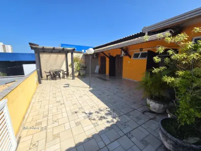 Casa com 3 Quartos à venda, 180m² no Tupi, Praia Grande
