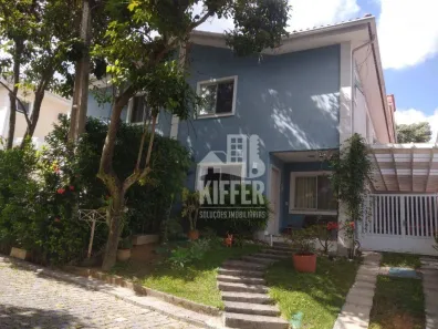 Casa de Condomínio com 4 Quartos à venda, 140m² no Badu, Niterói