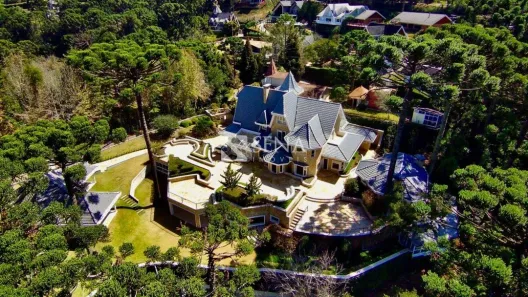 Casa de Condomínio com 4 Quartos à venda, 1500m² no Vila Recanto Feliz, Campos do Jordão