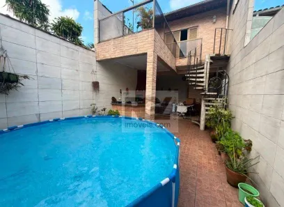 Casa com 3 Quartos à venda, 200m² no Vila Voturua, São Vicente